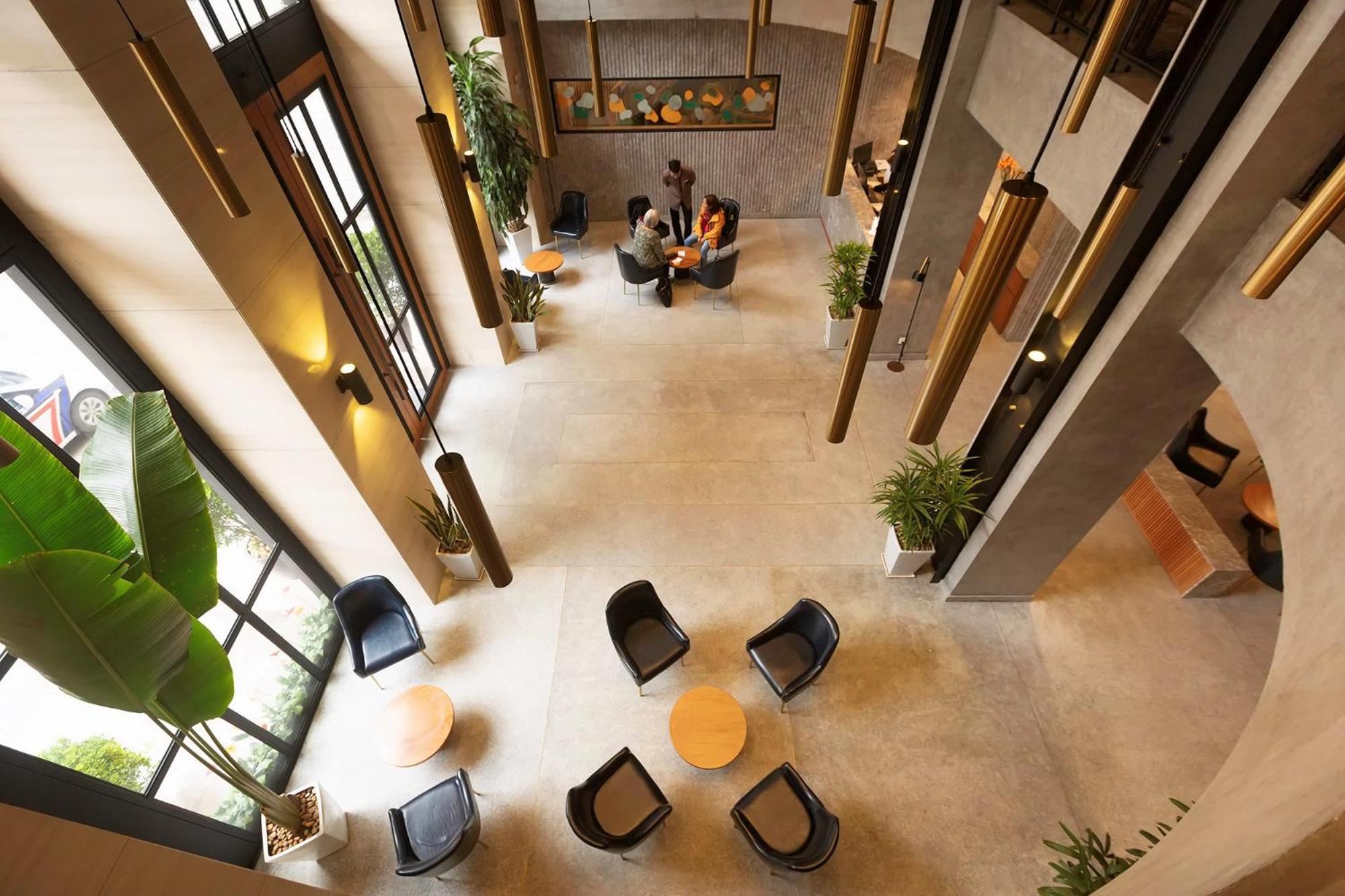 Flower Garden Hotel — Photos 2